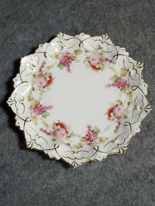 1884 - 1909 M.Z. Austria Porcelain Plate Fruit Print with Gold Accents. - Picture 1 of 4