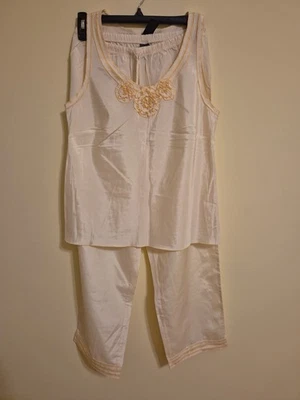 睡衣 2 件全新赤霞珠丝绸米色 S 码 — 第 1/4 张图片