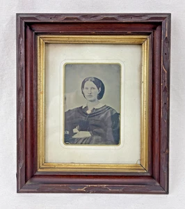 Antike 1860er Jahre Tintype Frau 5x7 im original 11x13 Rahmen mit mundgeblasenem Glas - Bild 1 von 20