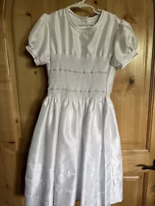 Kommunionkleid Mädchen weiß gesmokt Flügelärmel Hochzeit Größe 10 - Bild 1 von 12