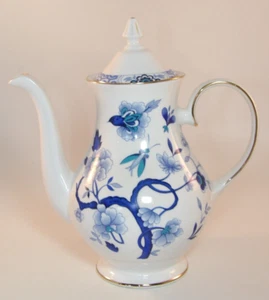 A B Jones Royal Grafton Dynasty 2.25 Pint Blue & White Coffee Pot 60s VGC - Picture 1 of 10