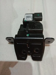 HYUNDAI BAYON TAILGATE BOOT LID LOCK CATCH LATCH MECHANISM 81800Q0500 - Picture 1 of 3