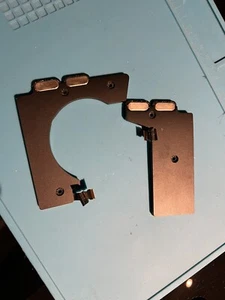 Original MacBook Pro Retina 13" A1708 2016 - 2017 Set Rechts + Links Lautsprecher - Bild 1 von 2