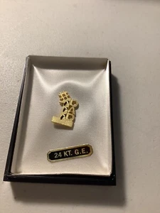 New #1 Dad Lapel, Jacket, Hat Pin  24 Karat Gold Plate Finish  In Original Box - Picture 1 of 7