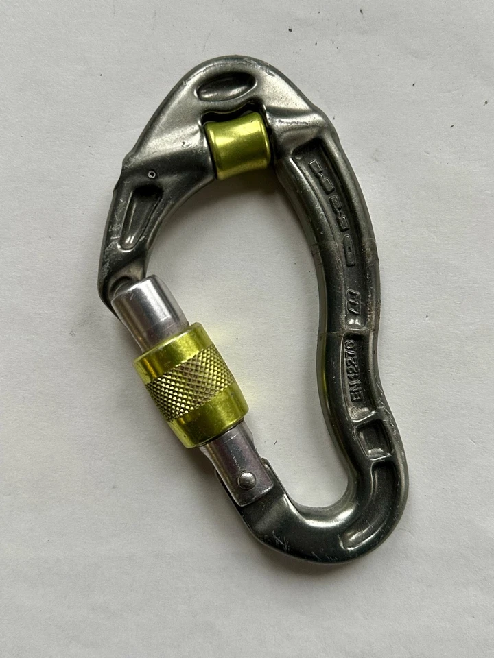 DMM Revolver Screwgate Pulley Carabiner. Rock climbing. Full working order.  - Image 1 of 1