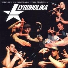 Zwischen Niemals und Morgen von Lyroholika | CD | Zustand sehr gut - Bild 1 von 2
