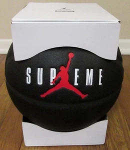 Palla da basket Supreme Jordan nera in pelle composita da interno taglia 7 nuova - Foto 1 di 9