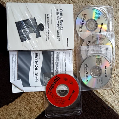 Microsoft Works Suite 99 Juego de Discos De Colección 4 Discos Y Calles 98 PC Software Foto 1 de 4