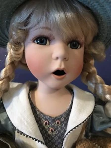 Vintage & Numbered Hanah Collectable Porcelain Doll 20” From England #170/1000 - Picture 1 of 12