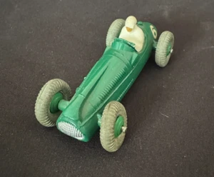 Vintage Dinky Toys #233 Cooper-Bristol # 6 Green - Made in England - Picture 1 of 8