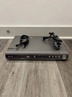 Sanyo DWM 400 DVD Player Cinema Progressive No Remote Tested & Works Great - Image 1 of 4