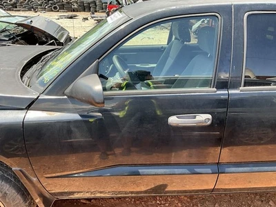 Driver Left Front Door Manual Fits 05-11 DAKOTA 2099414 - Image 1 of 2