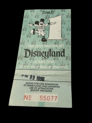 Boleto de colección años 90 Disneyland pasaporte de un día niño trozo 1996 Mickey Mouse Disney Foto 1 de 2