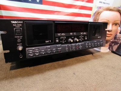 ESTATE** VINTAGE TASCAM DA-302 DOUBLE DAT DECK ~U-FIX/ PARTS -READ DESC. - Image 1 of 4