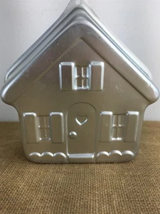 Vtg. 1982 Wilton Stand-Up Holiday House Cake Pan 8x8.5x3 Gingerbread House - Picture 1 of 7