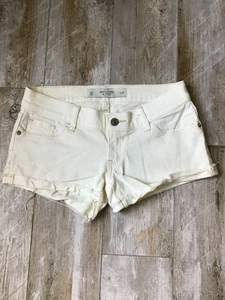 Women’s Abercrombie & Fitch cream short shorts 00 - Picture 1 of 3
