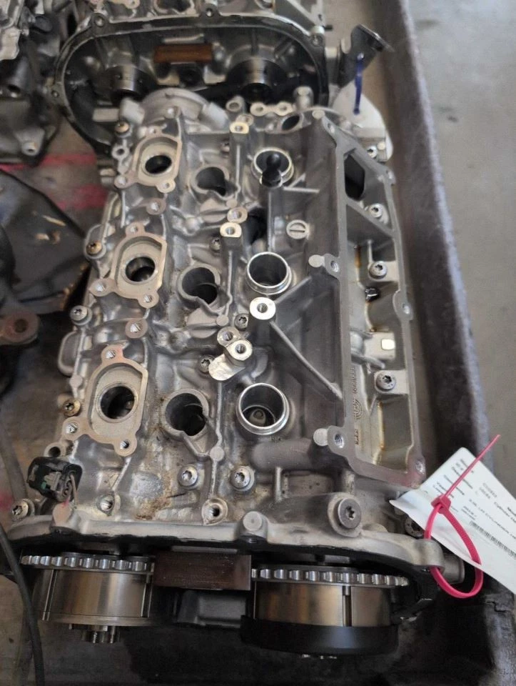 Driver Left Cylinder Head 3.0L Fits 20-23 AUDI Q7 1111486 — 第 1/1 张图片