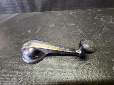  1947 - 1957 年雪佛兰 GMC 皮卡车车窗曲柄内部零件原始设备制造商  — 第 1/4 张图片