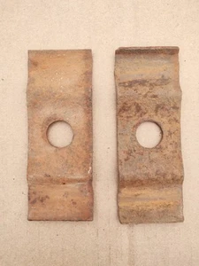 PAIR OF 1955 1956 1957 1958 1959 Chevy Truck GMC Front Springs U-bolt Spacers OE - Picture 1 of 2