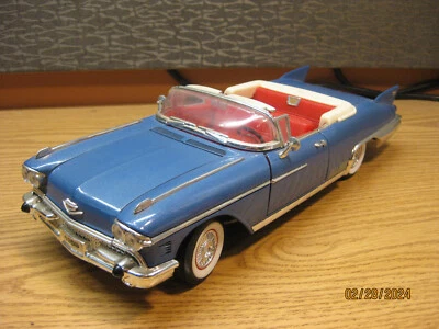 1/18 1958 Cadillac Eldorado Sevilla, en azul, por Road Legends, sin caja Foto 1 de 4
