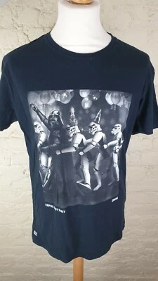 Camiseta Masculina CHUNK x STAR WARS 'Empire Staff Party' Tamanho: Média MUITO BOM Estado - Imagem 1 de 4