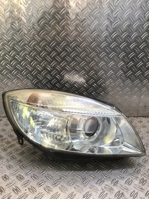 Scheinwerfer rechts Skoda Fabia II Combi (5J)  681554 - Bild 1 von 4