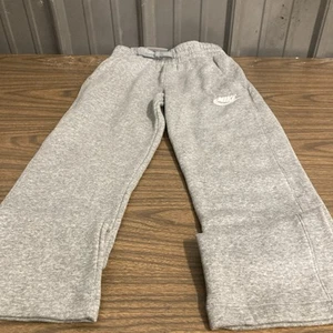 boys gray nike sweatpants size medium - Picture 1 of 6