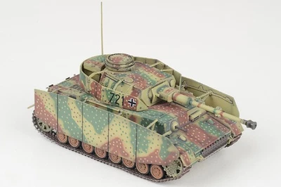 Dragon Models 1/72 Sd.Kfz.161 Panzer IV J #721 w/Schurzen German Army - Image 1 of 2