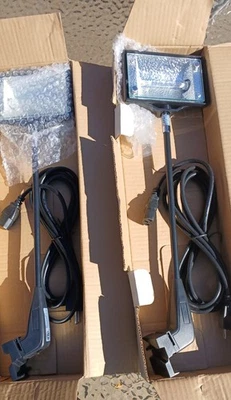 Displays2go display lights Model: SL-2019B-150W, set of 2 New In Box  - Image 1 of 4