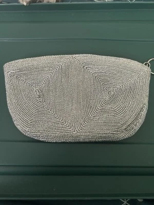 clutch plateado Foto 1 de 3