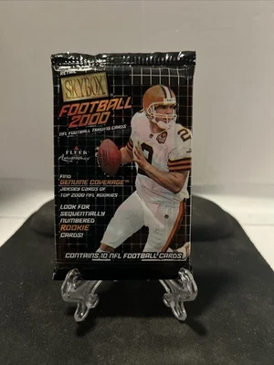 2000 FLEER SKYBOX FOOTBALL CARD PACK  ROOKIES AUTOS Relics! Goat?? - Image 1 of 2
