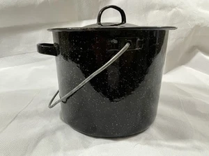 3 Quart 8 ounce Black Speckled Enameled Aluminum Metal with Lid Camping Stockpot - Picture 1 of 15