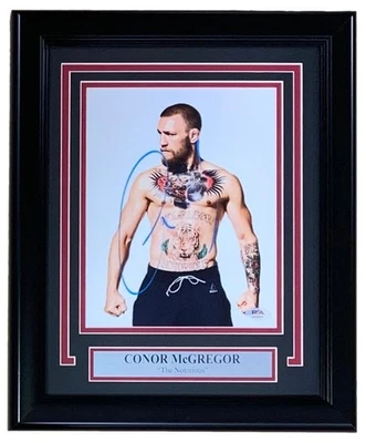 Conor McGregor Signed Framed 8x10 UFC Flex Photo PSA Hologram - Image 1 of 2