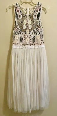 Impressionante! Vestido formal com agulha e linha lantejoulas enfeitadas sem mangas de tule tamanho 8 - Imagem 1 de 4