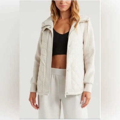 ¡Nuevo! Chaqueta con Capucha Zella Híbrida Acolchada Tejida Buceo Pequeña $129 Foto 1 de 4