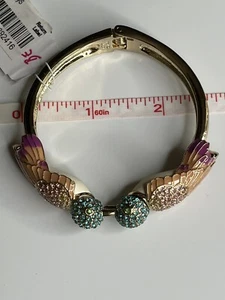 Betsy Johnson Kissing Hummingbirds Blue Rhinestones Hinge Gold Tone Bracelet - Picture 1 of 7