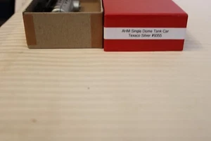 HO Scale AHM, Single Dome Tank Car, Texaco, Silver, #9355 Built - Picture 1 of 3