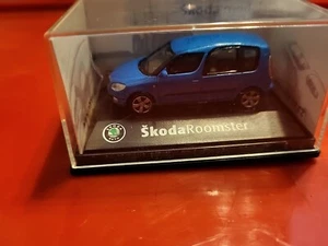 Abrex Skoda Roomster 2007 yr in Met Blue 1:72 Scale Diecast Model - Picture 1 of 6