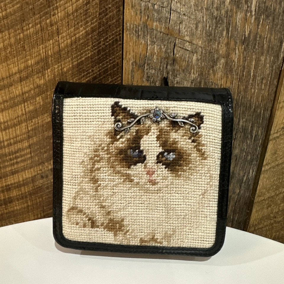 De Colección Brighton Fantasía Felina Punta de Aguja Gato Bandolera Cartera Cartera Bordada Foto 1 de 4