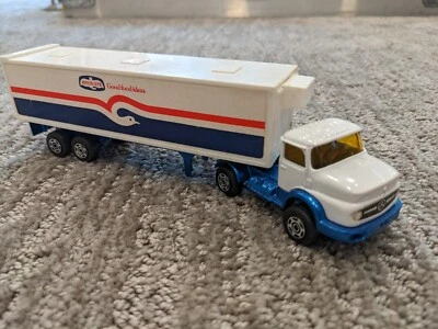 CORGI JUNIOR MERCEDES BIRD'S EYE CONTAINER REFIGERATION SEMI TRUCK 1:66 NICE! - Image 1 of 4