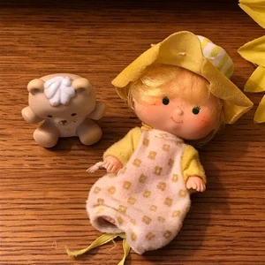 Vintage Doll, Butter Cookie and Jelly Bear, Original Strawberry Shortcake Doll - Picture 1 of 6