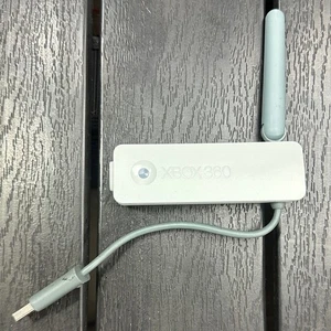 Microsoft Xbox 360 Wireless Networking Adapter  - Picture 1 of 2