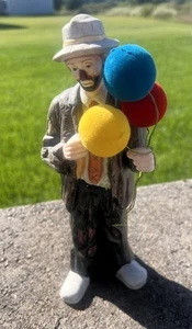 Emmit Kelly Jr Figurine with Clown Standing with bouquet of 3 balloons. EK box - Picture 1 of 2