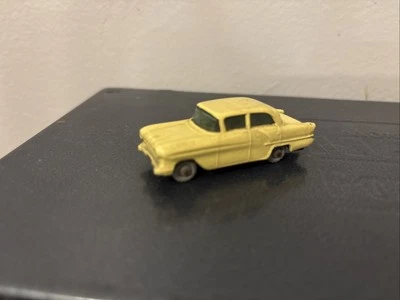 Lesney Matchbox Yellow No.45 Vauxhall Victor. W/ Gray Wheels. England  - Image 1 of 4