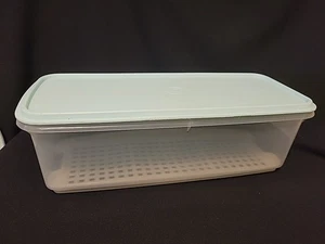 TUPPERWARE Celery/Veggie Keeper Storage Container 782-12 Lid 784-4 Insert 783-5 - Picture 1 of 8