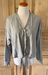 NEW Wishlist Apparel Sage Gray Blue Relaxed Fit Crinkle Blouse Women S/M Top - Picture 1 of 4