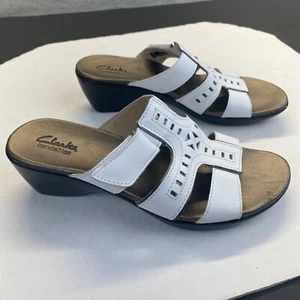 Clarks Bendables Sandals Womens 8 M Wedge Heels Slip On Strap Slide White 60486 - Picture 1 of 16