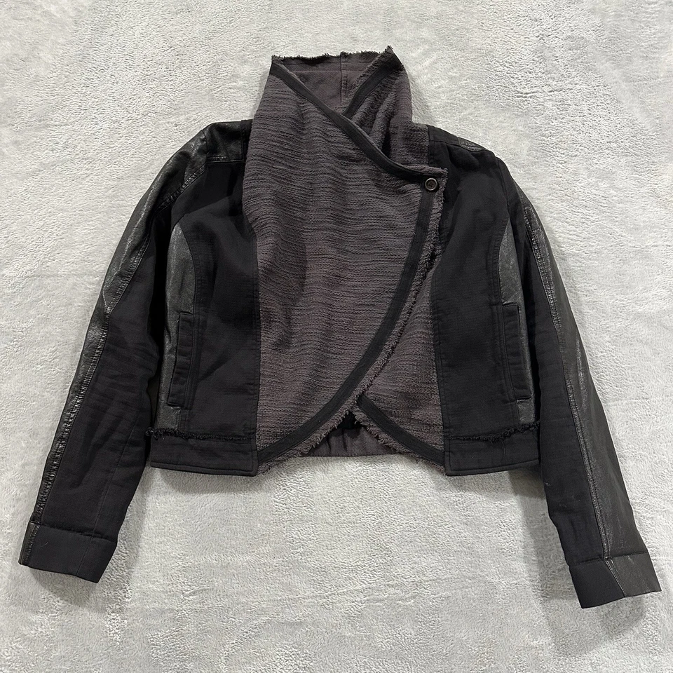 Miss Me Jacket WOmen's Medium Faux Leather Asymmetrical Mock Neck Black Crop - Image 1 of 4