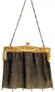 Cartera vintage de 1920 con solapa dorada de cota de malla con 6 colgantes 8"x6" - Imagen 1 de 8