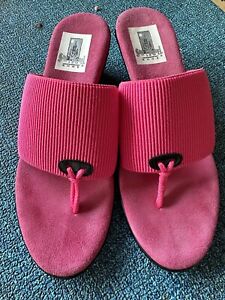 San Miguel Women’s Shoes, Sandals, Wedges In HOT PINK!  US Size 8-9, 2" heel